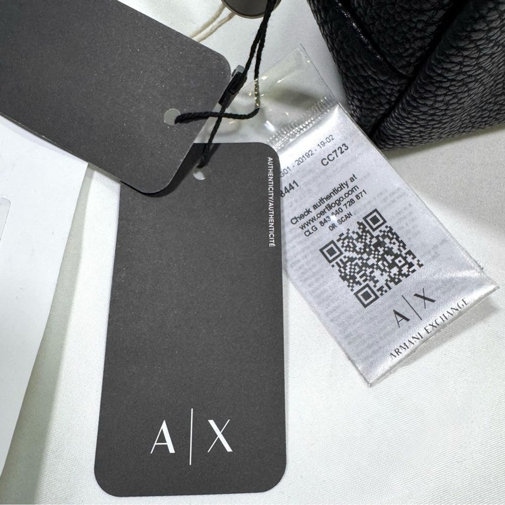 NWT Armani Exchange Toiletry Black Pebbled Leather Bag Wristlet Mens Unisex - Picture 11 of 13